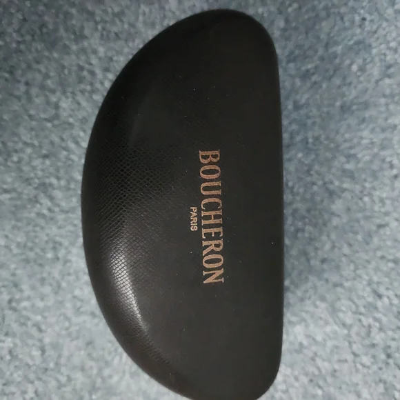 Classic Black Sunglasses - Picture 2 of 12